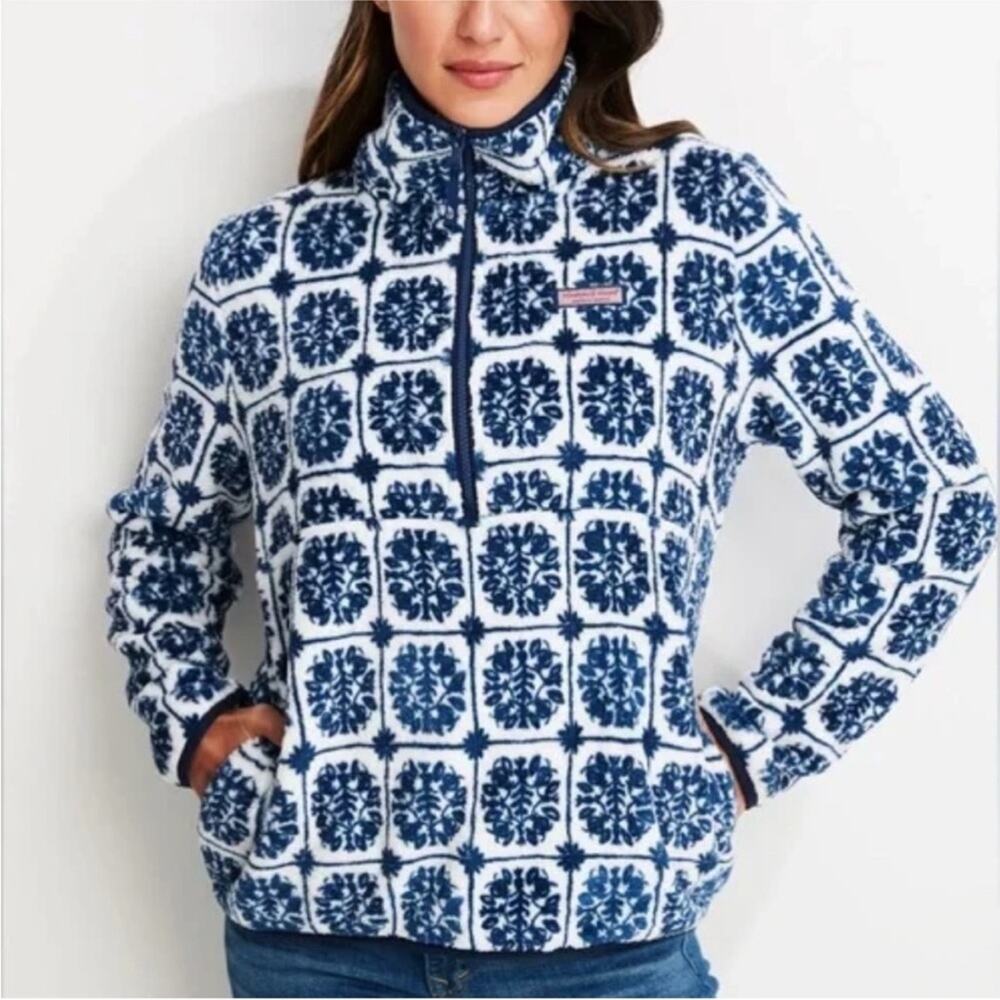Vineyard Vines Island Tile Print M Teddy Fleece 1/2 Zip Pullover Blue White NWT